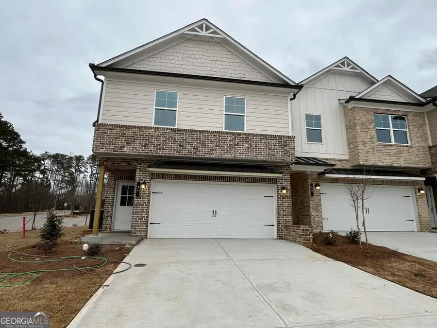11 Creekside Commons Drive, Hoschton, GA 30548 - Image #2