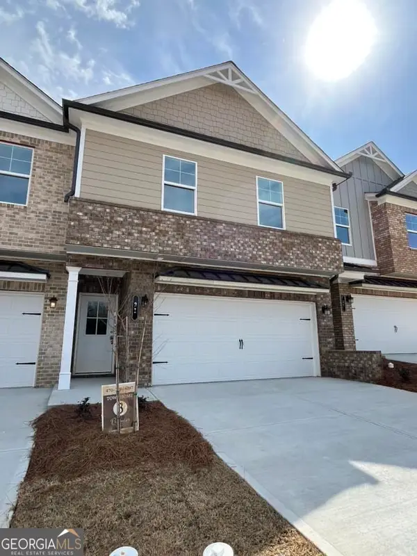 21 Creekside Commons Drive, Hoschton, GA 30548