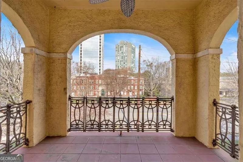 2855 Peachtree Road Ne #302, Atlanta, GA 30305 - Image #3