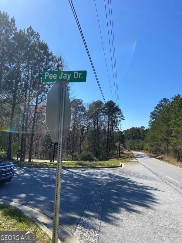 15 Pee Jay Drive, Oxford, GA 30054