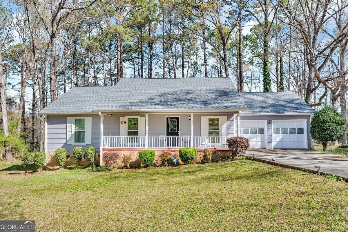 8698 Twin Oaks Drive, Jonesboro, GA 30236 - Image #1