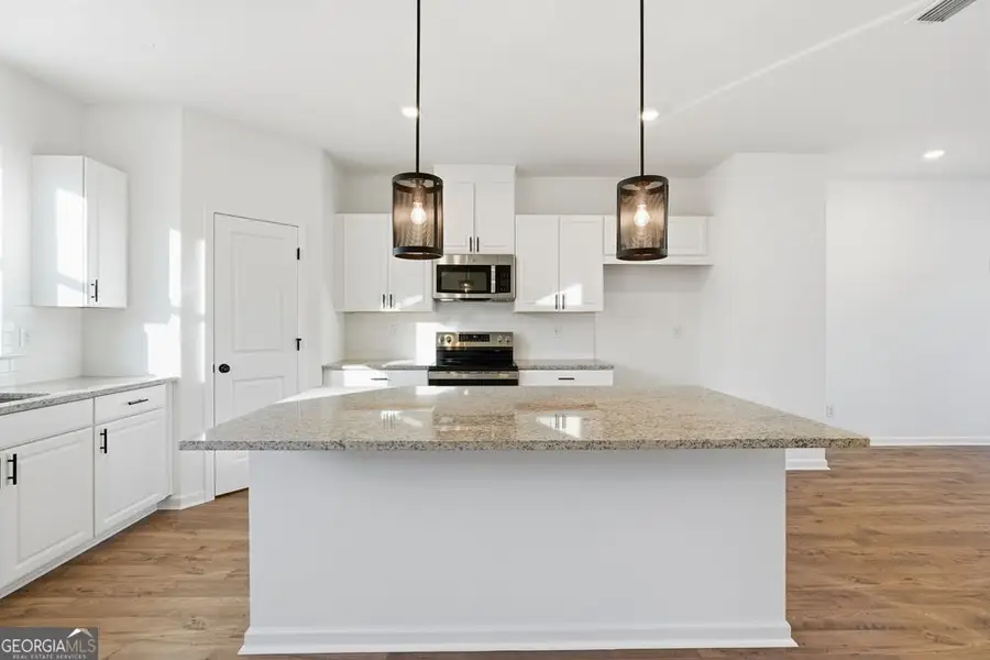 5708 Schelton Place Se, Mableton, GA 30126 - Image #2