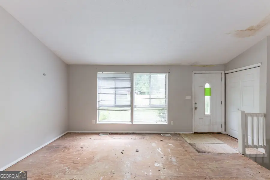 1060 S Millard Way, Stone Mountain, GA 30088 - #2