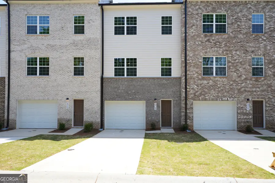 4964 Villager Lane, Stone Mountain, GA 30083 - Image #3