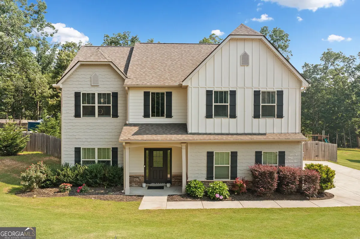 13 Four Feathers Lane Ne, Rydal, GA 30171 - Image #1