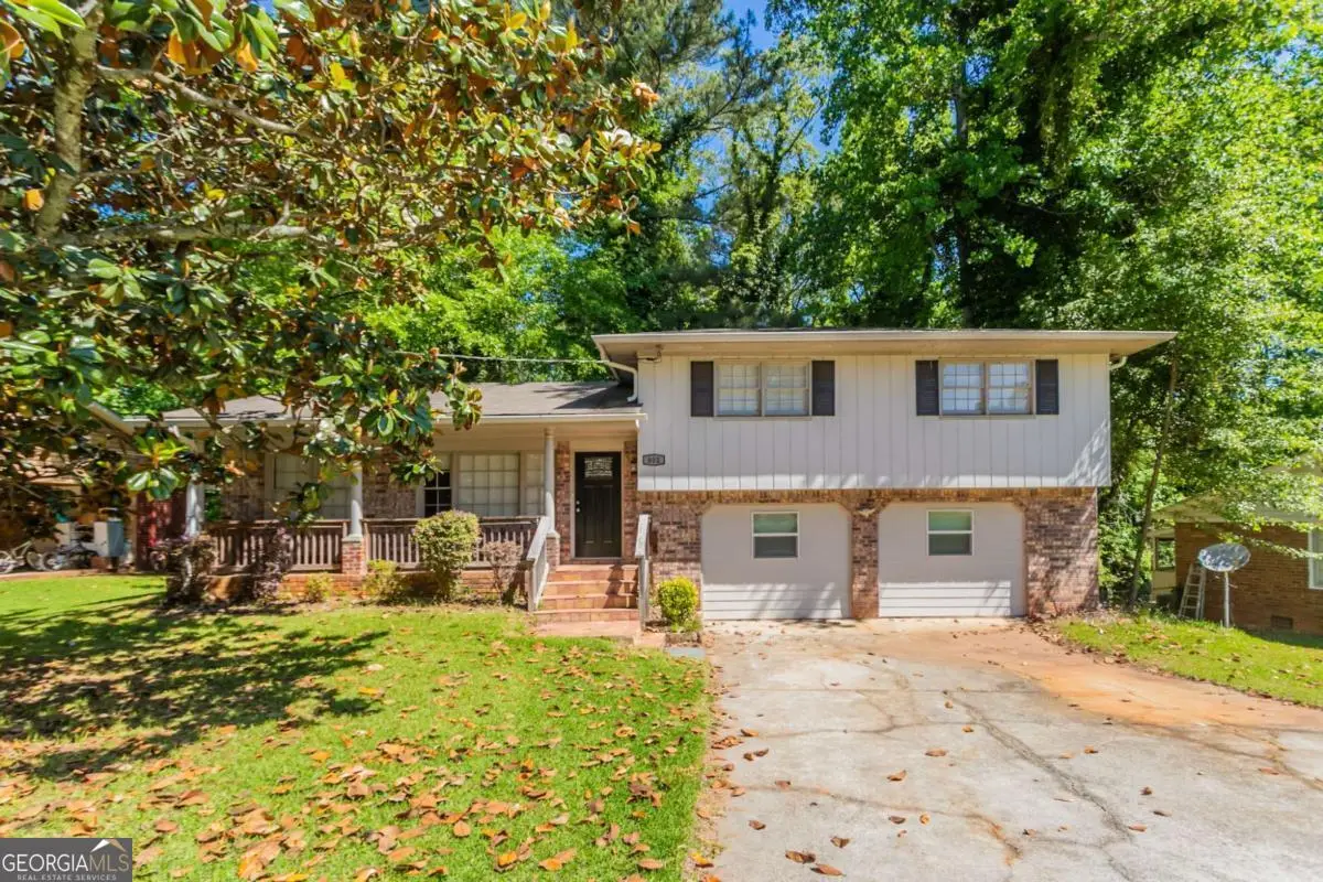 802 San Miguel Drive, Stone Mountain, GA 30083 - Image #1