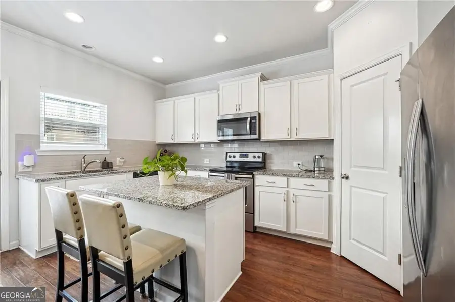 1732 Liberty Parkway Nw, Atlanta, GA 30318 - Image #2
