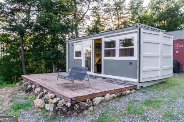 2400 Shinbone Ridge Road, Lafayette, GA 30728