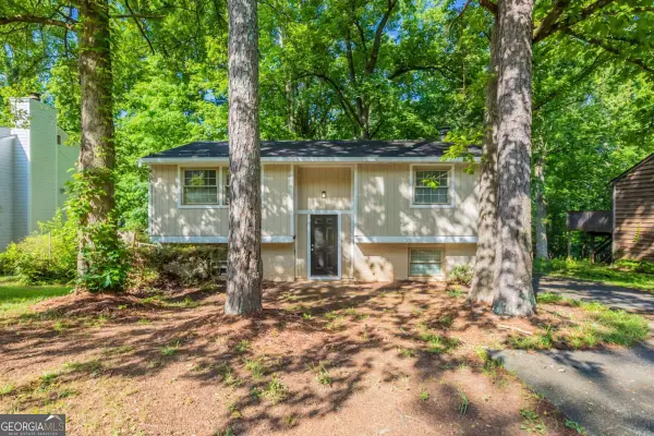 5372 Martins Crossing Road, Stone Mountain, GA 30088