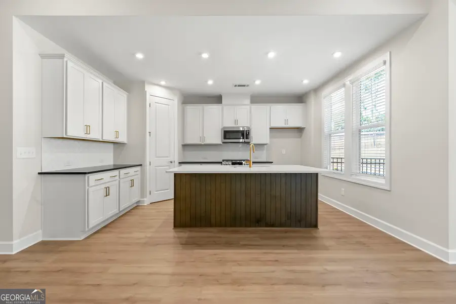 428 Geneva Way, Hoschton, GA 30548 - Image #2