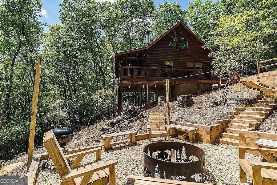 137 Ascherman Court, Blue Ridge, GA 30513 - Image #2