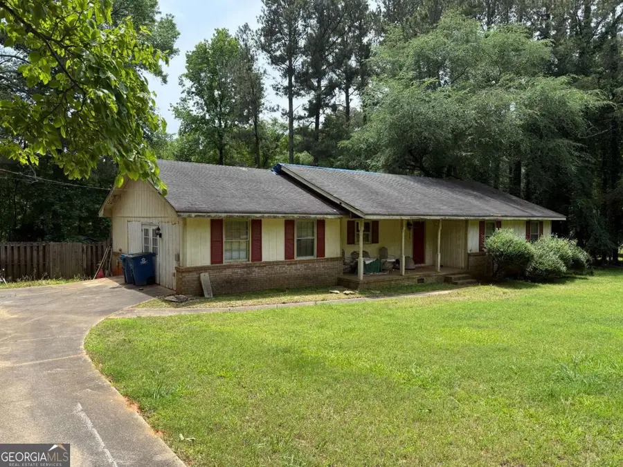 108 Fair Oaks Drive Se, Conyers, GA 30094 - Image #2