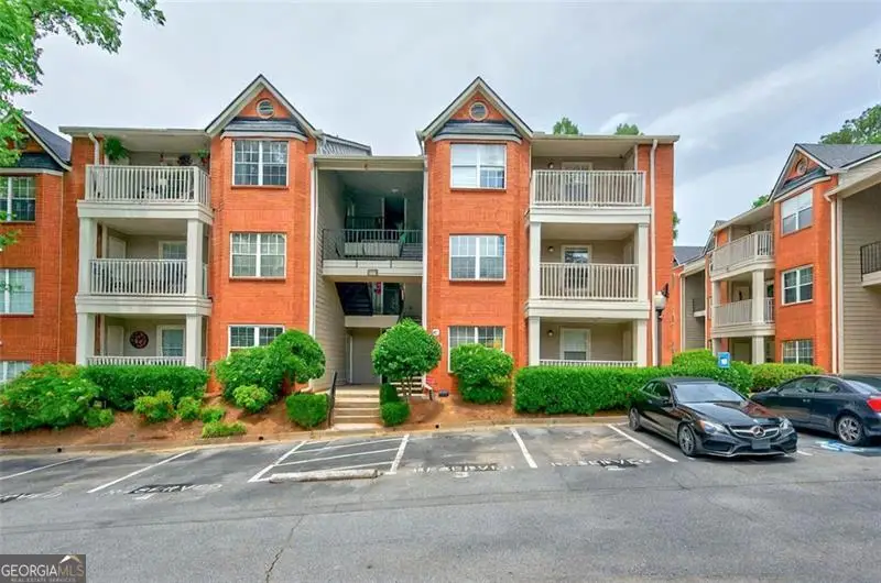 4106 Chastain Park Court Ne, Atlanta, GA 30342 - Image #3