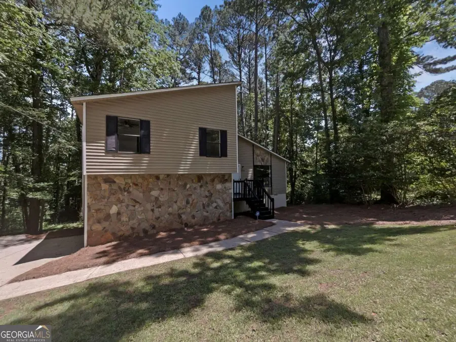 3924 Chimney Ridge Court, Ellenwood, GA 30294 - Image #2