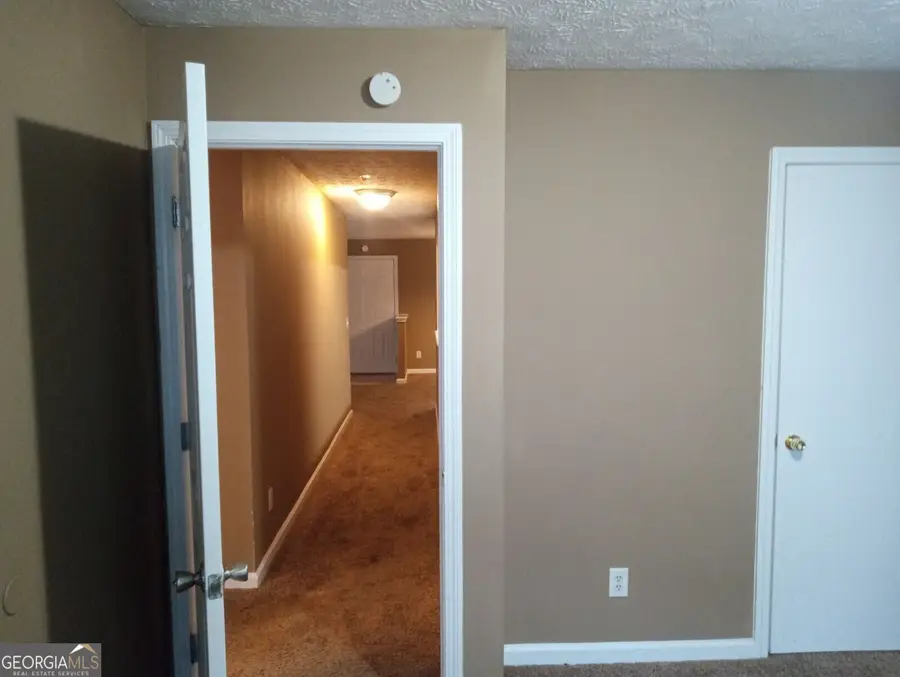 8202 Fairington Village Drive, Lithonia, GA 30038 - Image #3