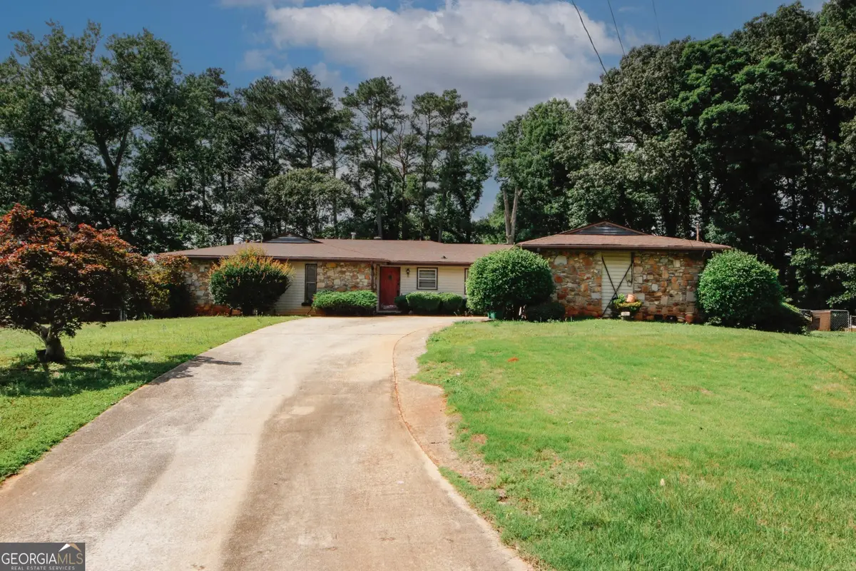 3257 Georgian Woods Circle, Decatur, GA 30034 - Image #1