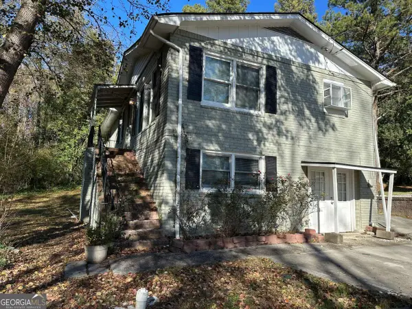 915 Lake Drive, Snellville, GA 30039