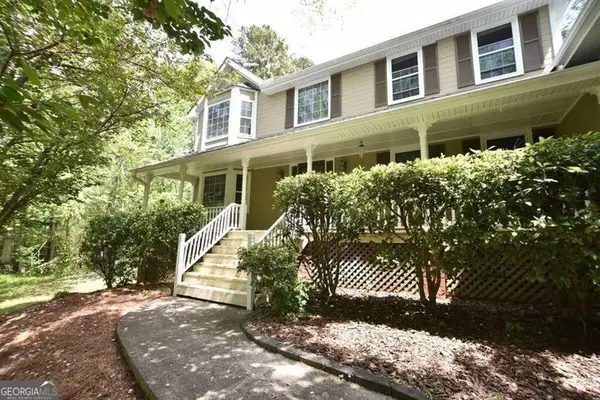 4162 Riverdale Drive, Snellville, GA 30039