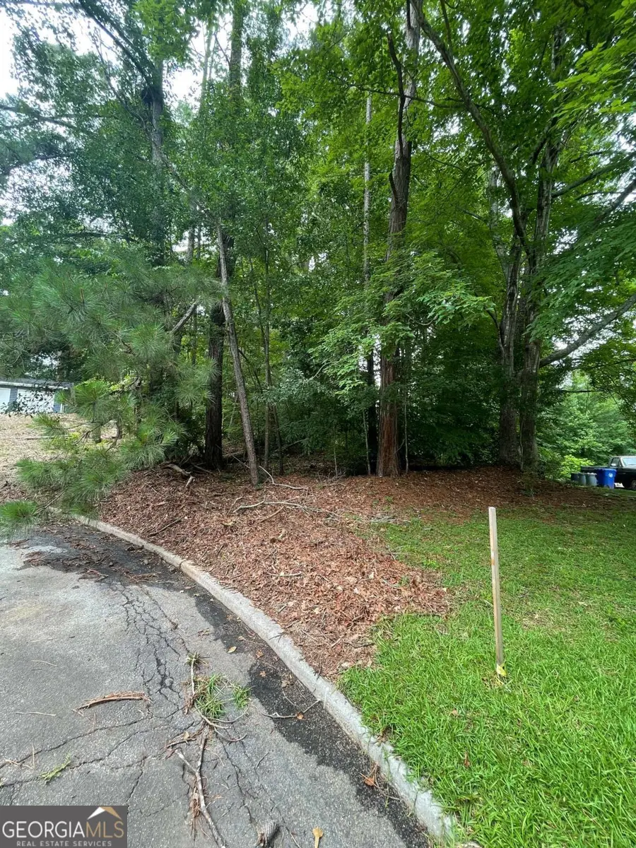 5208 Beechwood Forest Court, Lithonia, GA 30038 - Image #2