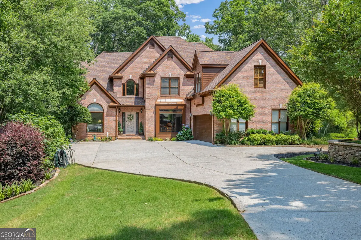 8575 Anchor On Lanier Court, Gainesville, GA 30506 - Image #1