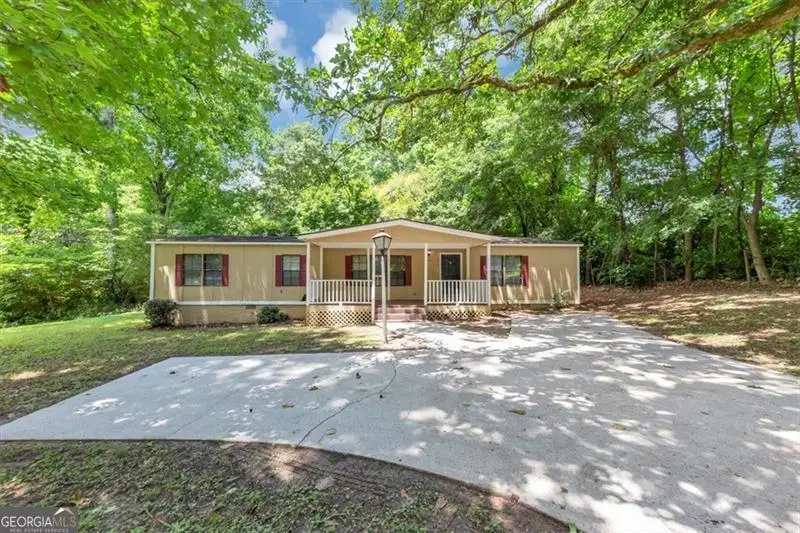 2017 S Deshon Road, Lithonia, GA 30058 - Image #2