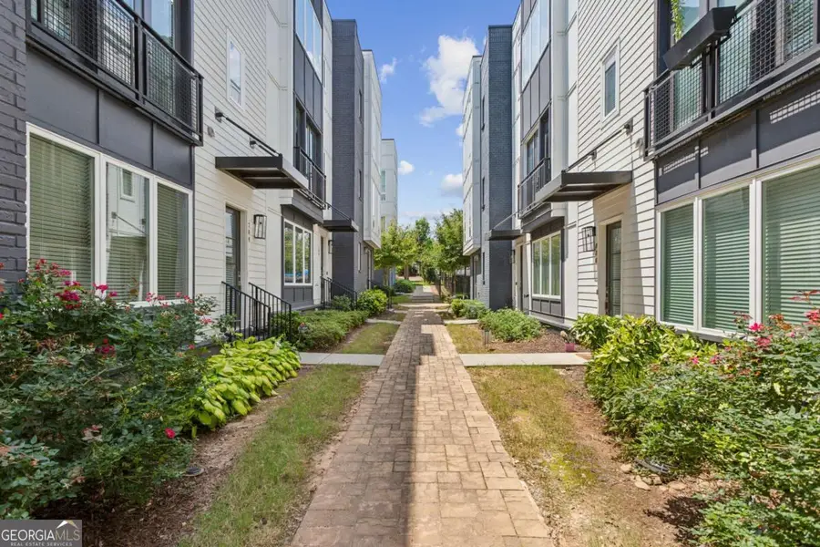 704 Banton Drive Nw, Atlanta, GA 30318 - Image #2