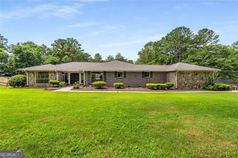 1535 Pathfinder Way, Lilburn, GA 30047 - Image #2