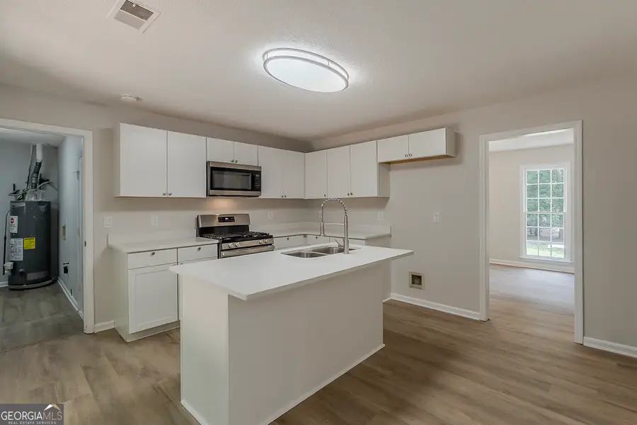 1056 Retner Drive Sw, Mableton, GA 30126 - Image #2