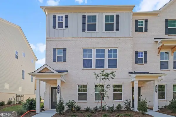 221 Lytham Drive Se, Mableton, GA 30126