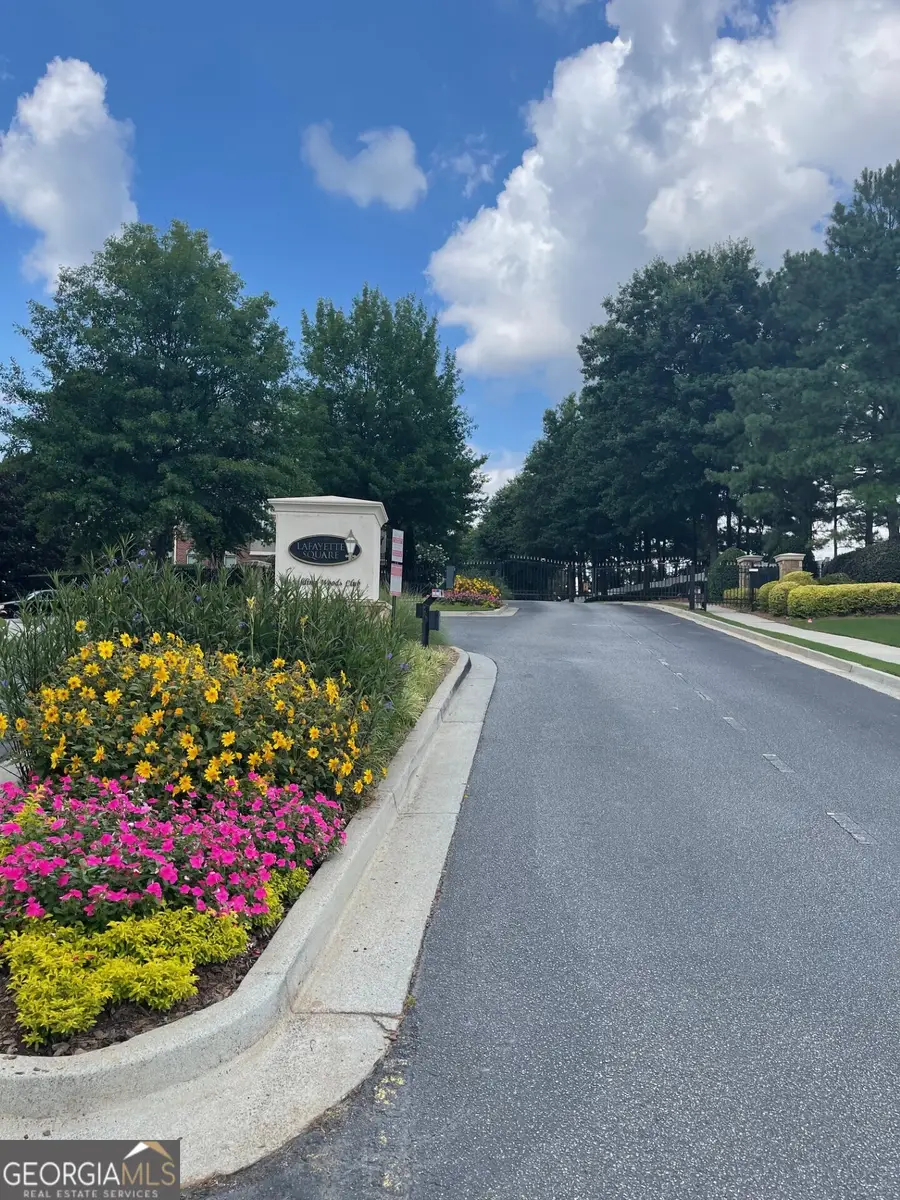 915 Dumaine Trace, Atlanta, GA 30328 - Image #2