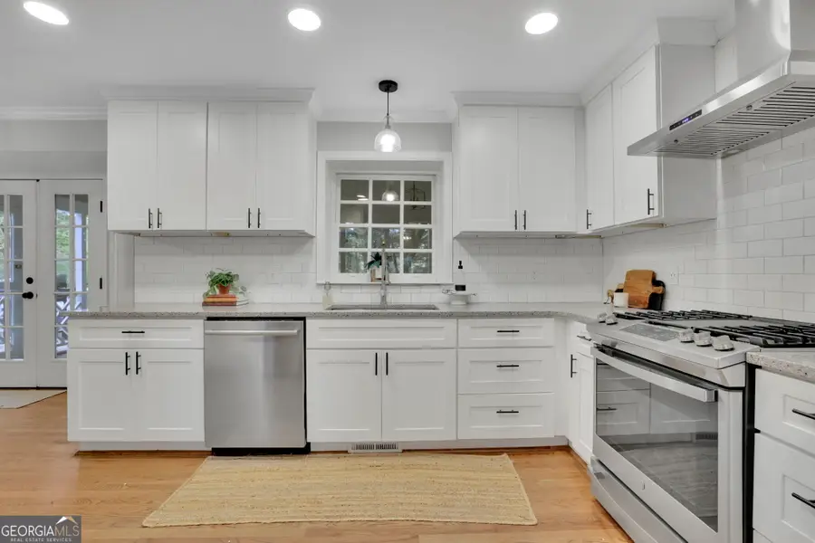 1533 Tennessee Walker Drive Ne, Roswell, GA 30075 - Image #3