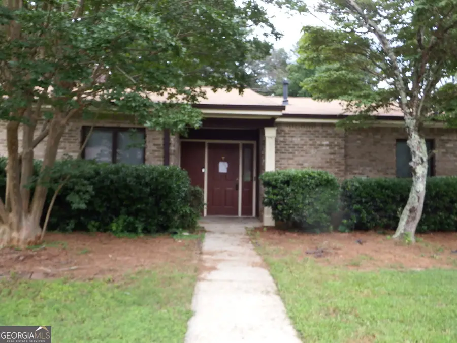 1548 Stoneleigh Way, Stone Mountain, GA 30088 - Image #2