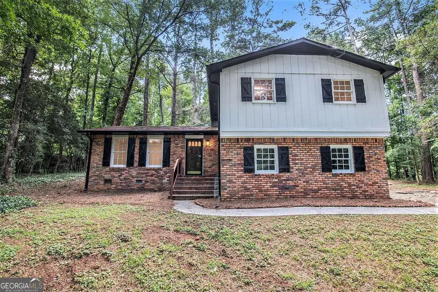 608 Pamela Court, Lawrenceville, GA 30044 - Image #2