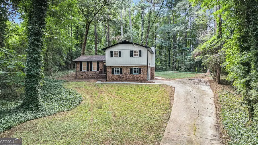 608 Pamela Court, Lawrenceville, GA 30044 - Image #3