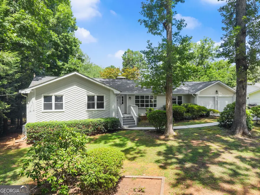 3663 Stonelake Court Sw, Lilburn, GA 30047 - Image #3