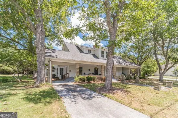 284 Covington Street, Loganville, GA 30052