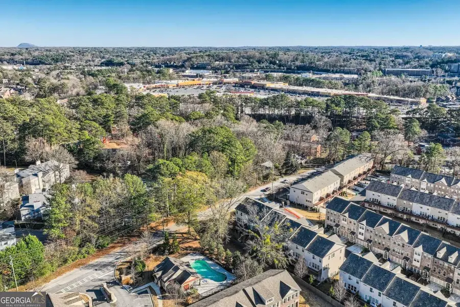 2093 Pine Cone Lane Ne, Brookhaven, GA 30319 - Image #3