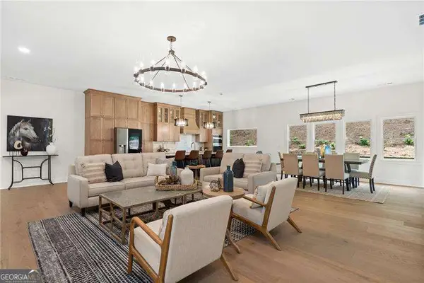 670 Riverside Road, Roswell, GA 30075