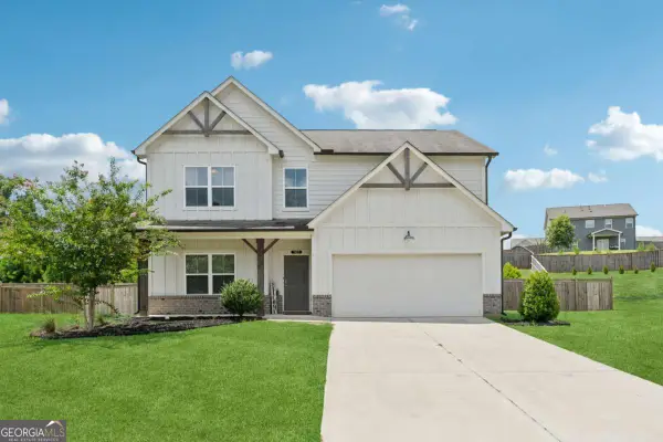 160 Brookstone Park E, Acworth, GA 30101