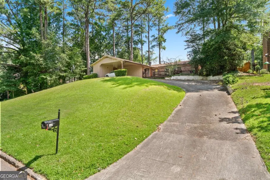 2255 Meadowvale Drive Ne, Atlanta Decatur, GA 30345 - Image #2