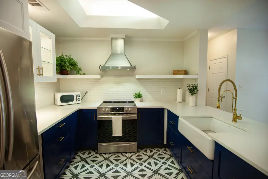 1025 Mcgill Park Avenue Ne, Atlanta, GA 30312 - Image #3