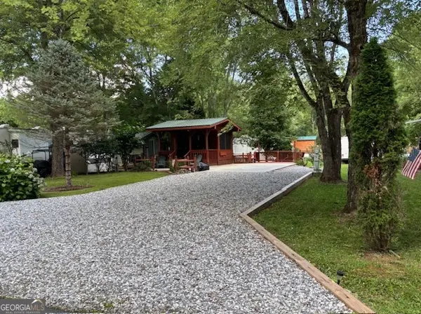 129 Fishtail Circle, Cleveland, GA 30528