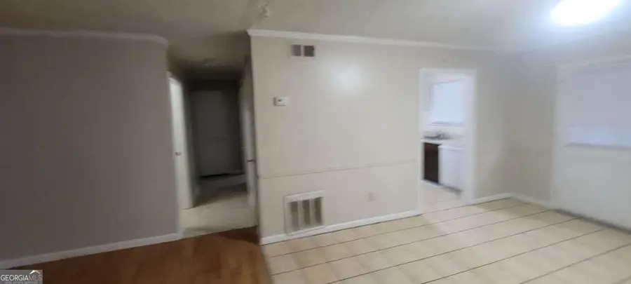 897 Six Oaks Circle #B, Norcross, GA 30093 - Image #2