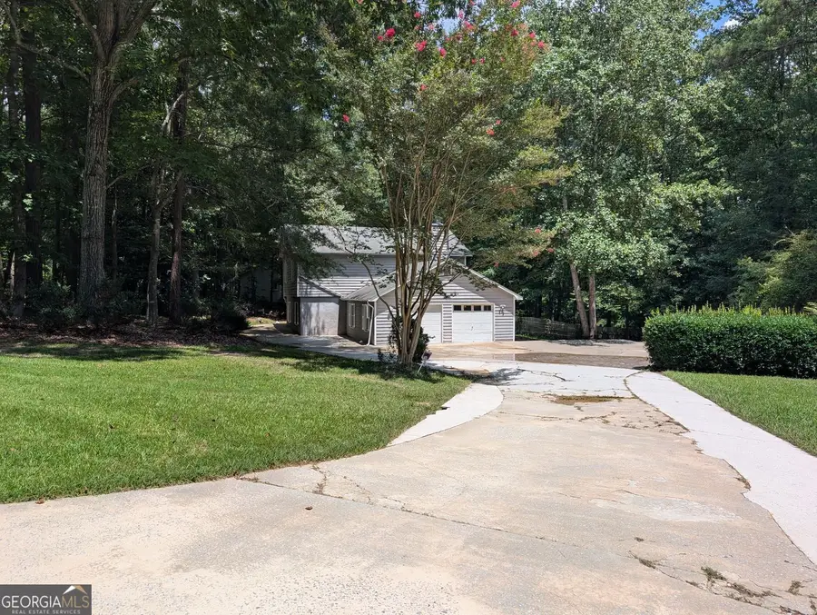 849 Wagon Wheel Circle, Fayetteville, GA 30214 - Image #2