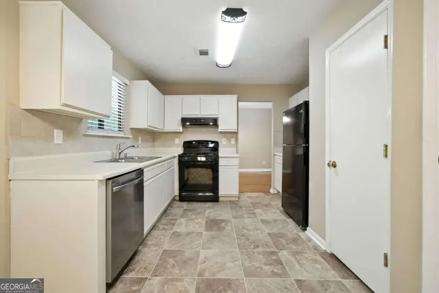 3045 Wildflower Lane, Snellville, GA 30039 - Image #3