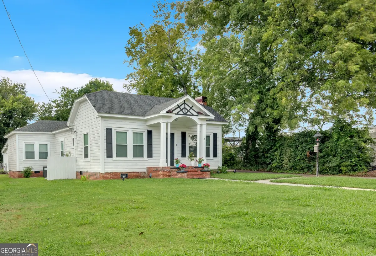 8 S Hughes Street Sw, Rome, GA 30165 - Image #1