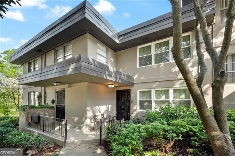 270 Lakemoore Drive #B, Atlanta, GA 30342 - Image #1