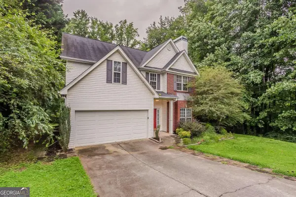 6001 Devonshire Drive, Flowery Branch, GA 30542