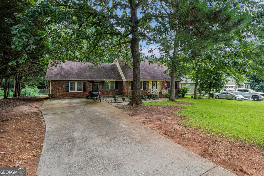 2203 Honeybee Creek Drive, Griffin, GA 30224 - Image #3