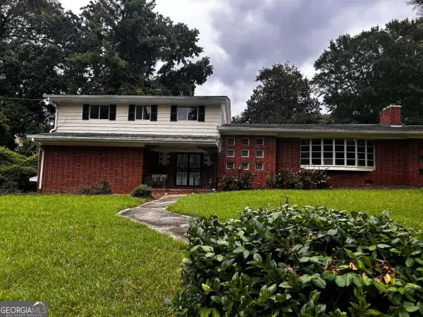 819 Venetta Place Nw, Atlanta, GA 30318